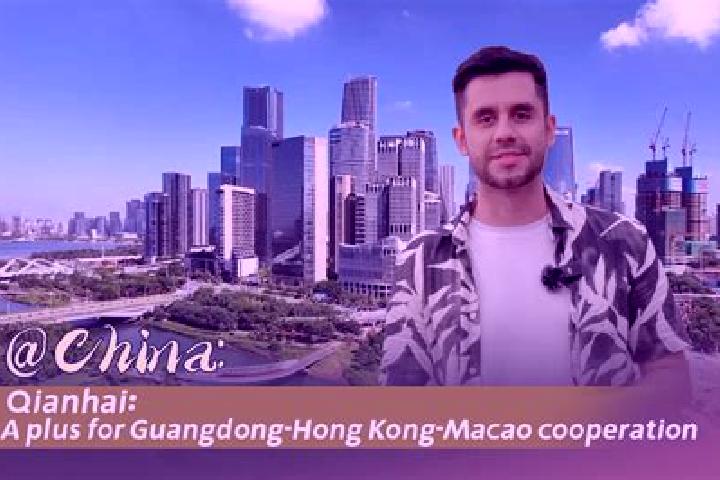 Emily, 25 — Escort in Dongjian, China