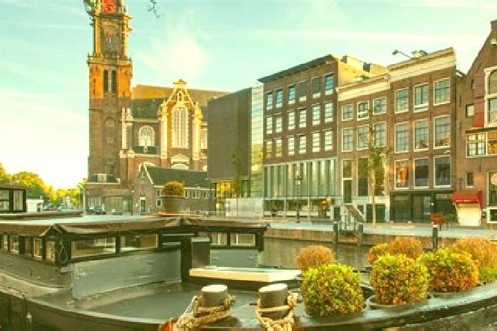 Emily, 25 — Escort in Frankhuis, Netherlands