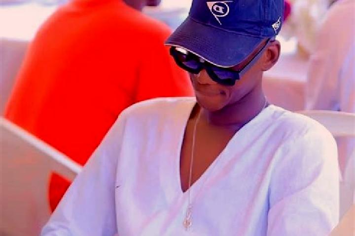 Emily, 25 — Escort in Grobia Souane, Ivory Coast
