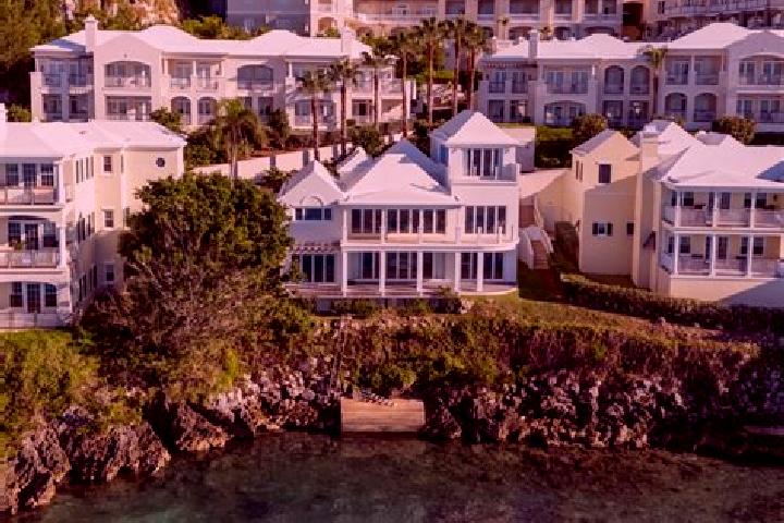 Emily, 25 — Escort in Hamilton Parish, Bermuda