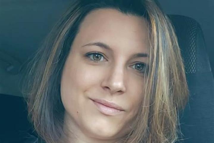 Emily, 25 — Escort in La Selle-en-Hermoy, France