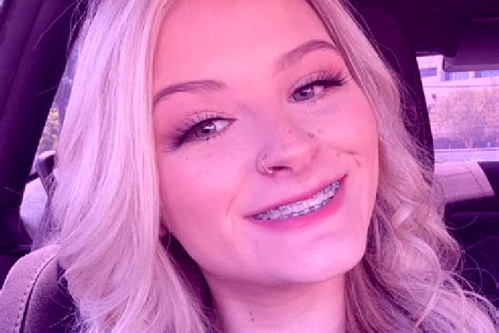 Emily, 25 — Escort in Nicholls, United States