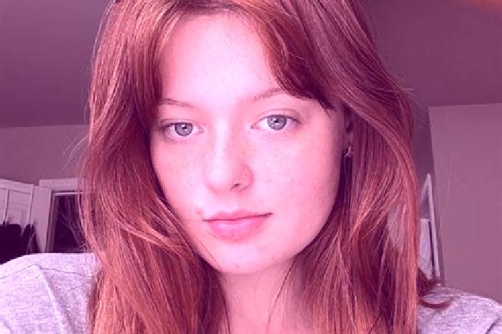 Emily, 26, a auburn grey-eyed mediterranean companion based in Brae. Offering Dinner Date, Erotic Massage, CIM. Available for incall and outcall, overnight b...
