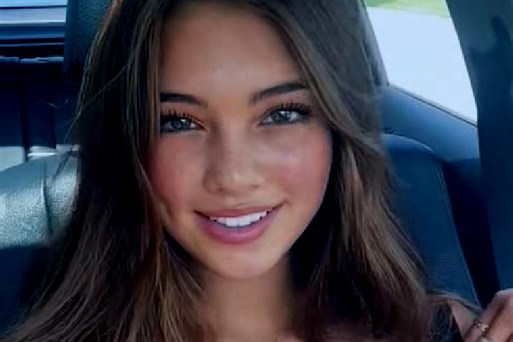 Emily, 26, a brunette green-eyed mixed companion based in Akyenikoey. Offering Fetish, Domination, Prostate Massage. Available for incall and outcall, day an...
