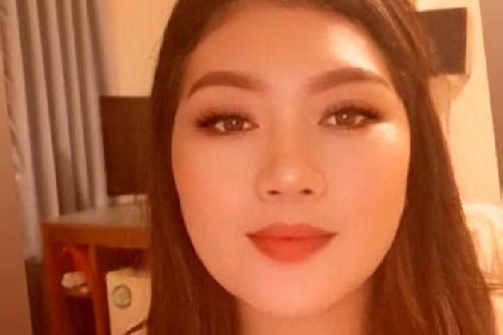 Emily, 26, a chestnut dark-eyed asian companion based in Chantilly. Offering GFE, Domination, Massage, BDSM. Available for incall and outcall, day and evenin...