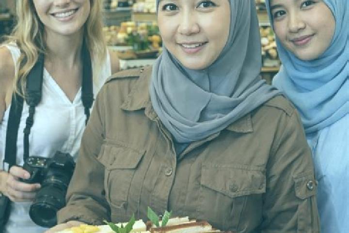 Emily, 26 — Escort in Banjar Selat, Indonesia