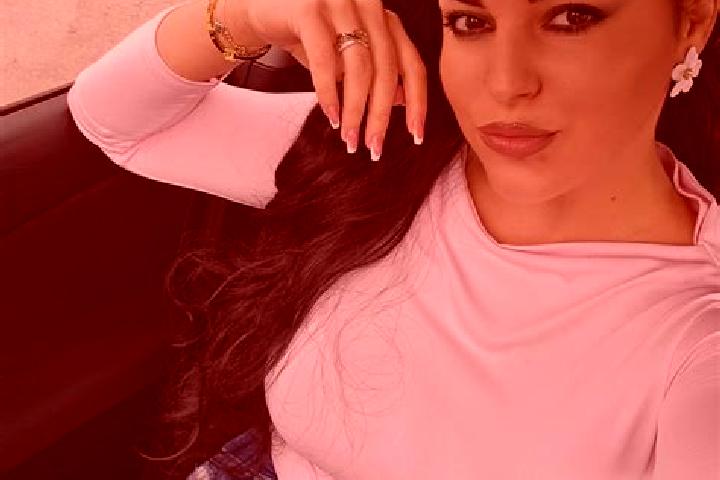 Emily, 26 — Escort in Cioroiu, Romania