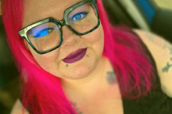 Emily, 26 — Escort in Earle, United States