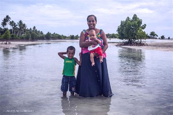 Emily, 26 — Escort in Taborio Village, Kiribati