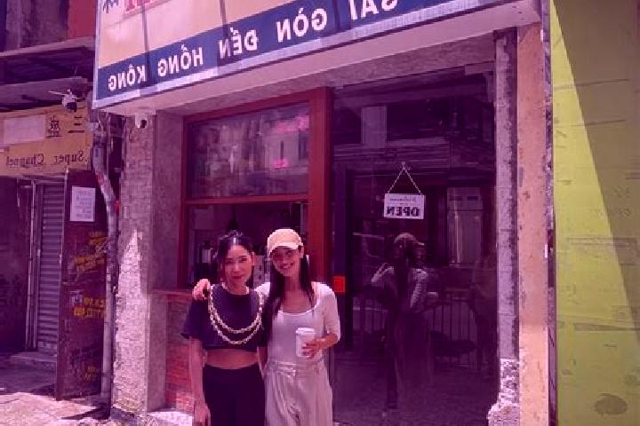 Emily, 26 — Escort in Trung Phung, Vietnam