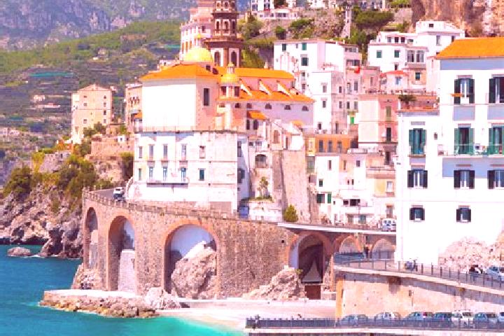 Emily, 26 — Escort in Zerbino, Italy