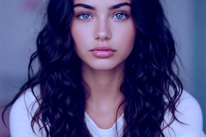 Emily, 27, a auburn amber-eyed mediterranean companion based in Afua. Offering Dinner Date, Domination, Striptease, Travel Companion. Available for incall an...