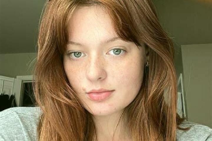 Emily, 27, a auburn brown-eyed mediterranean companion based in Millas. Offering Erotic Massage, Striptease, Dinner Date. Available for incall and outcall, o...