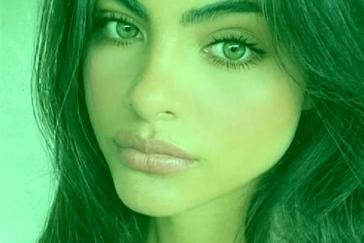 Emily, 27, a brunette green-eyed mixed companion based in Plimmerton. Offering Massage, Couples, BDSM, Deep French Kissing. Available for incall and outcall,...