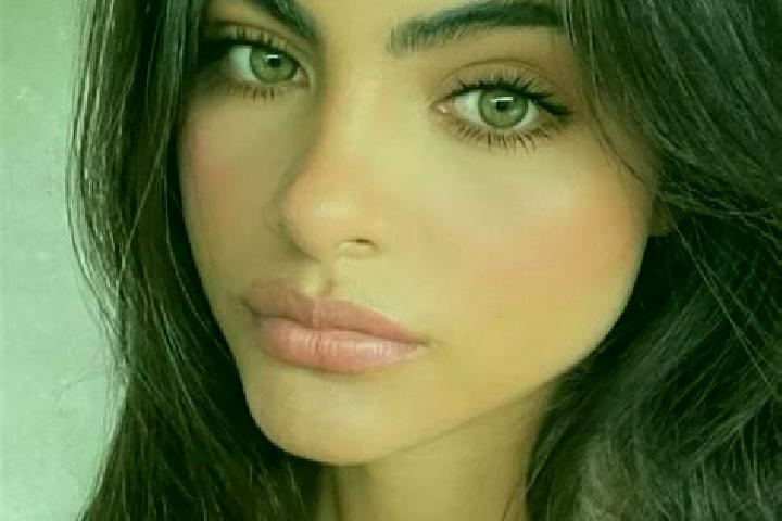 Emily, 27, a chestnut blue-eyed indian companion based in Sangouine. Offering Dinner Date, Girlfriend Experience, Deep French Kissing. Available for incall a...