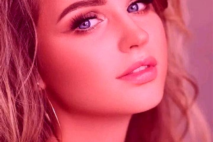 Emily, 27, a dark blonde blue-eyed mediterranean companion based in Margaride. Offering BDSM, 69, OWO. Available for incall and outcall, day and evening dates.