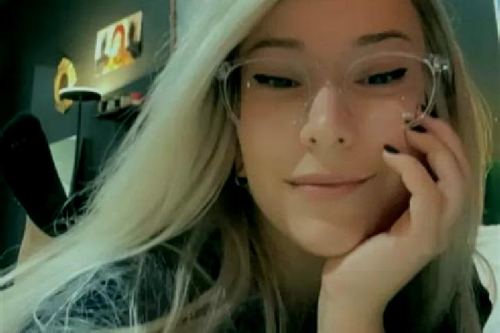Emily, 27, a platinum blonde grey-eyed caucasian companion based in Saint-Vigor-le-Grand. Offering Fetish, BDSM, CIM, A-Level. Available for incall and outca...