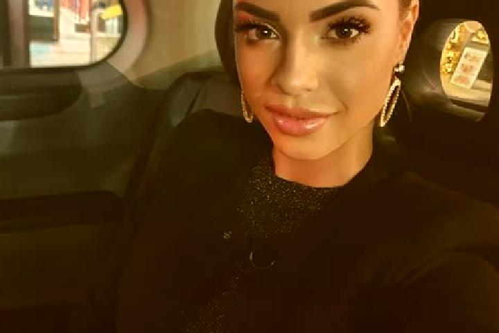 Emily, 27, a red dark-eyed ebony companion based in Rombiolo. Offering GFE, Erotic Massage, Party Girl, Overnight, Dinner Date. Available for incall and outc...
