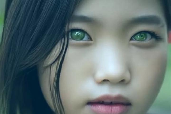 Emily, 27, a red green-eyed asian companion based in Muong Nhe. Offering GFE, Overnight, Domination, OWO. Available for incall and outcall, overnight booking...