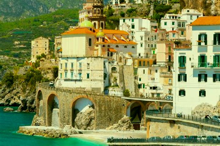 Emily, 27 — Escort in Armento, Italy