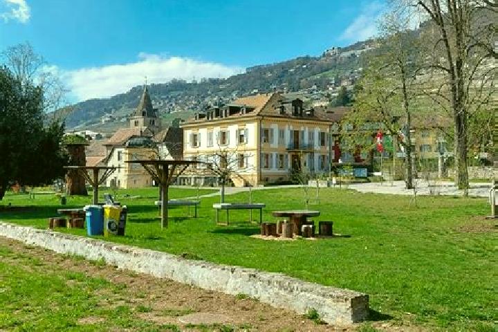 Emily, 27 — Escort in Corsier, Switzerland