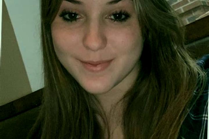 Emily, 27 — Escort in Hillman, United States