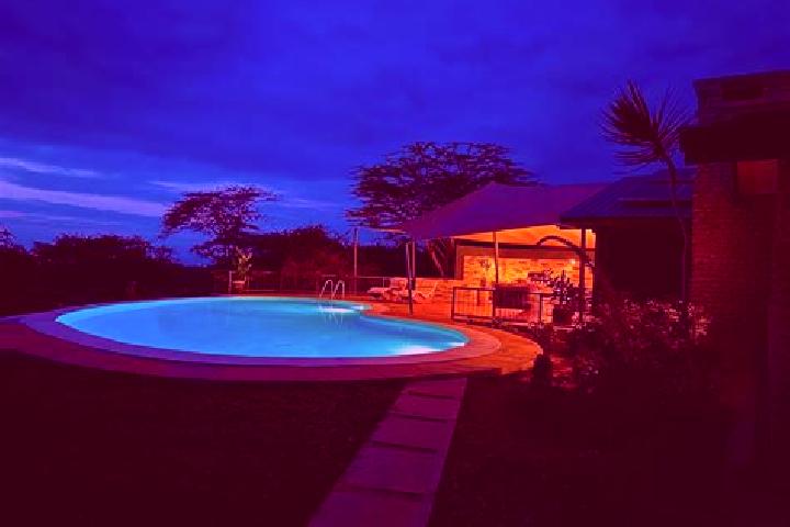 Emily, 27 — Escort in Kajiado, Kenya