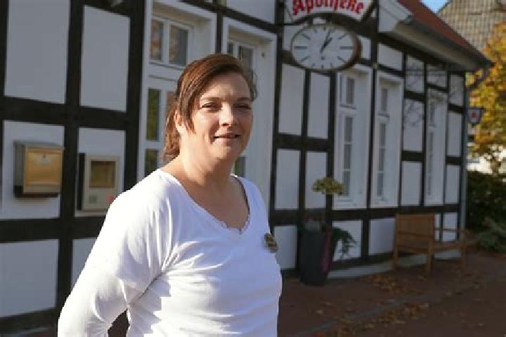 Emily, 27 — Escort in Menslage, Germany