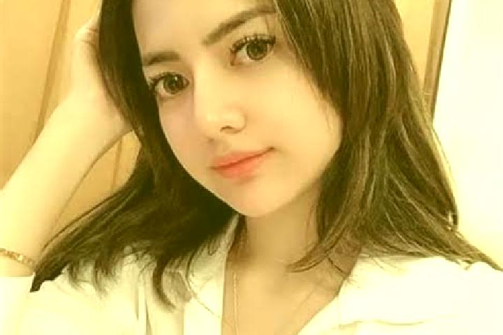 Emily, 27 — Escort in Oehandi Utara, Indonesia