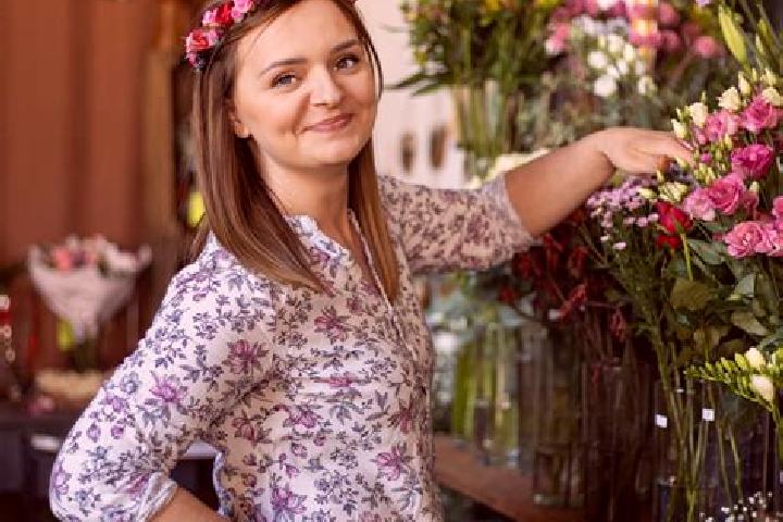 Emily, 27 — Escort in Ostrowy Tuszowskie, Poland
