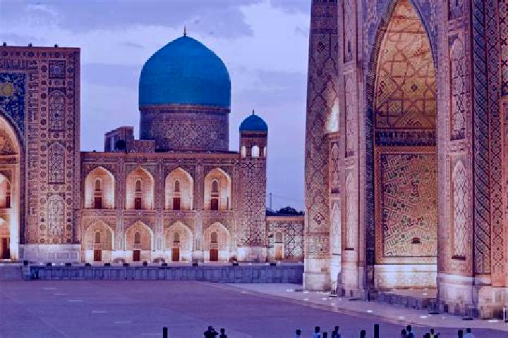 Emily, 27 — Escort in Urtaowul, Uzbekistan