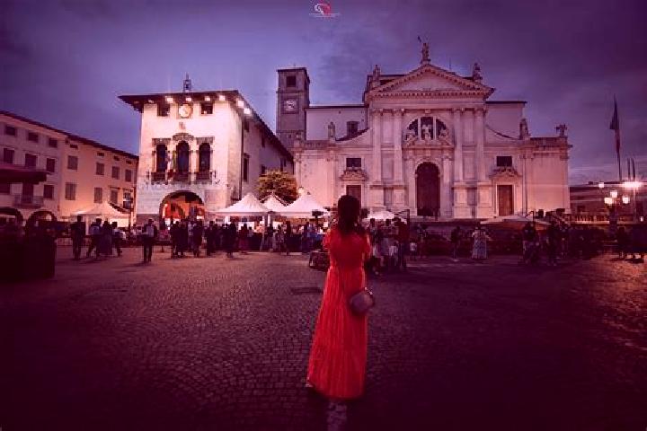 Emily, 27 — Escort in Via Pastrengo, Italy