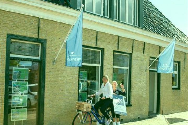Emily, 27 — Escort in Voorhout, Netherlands
