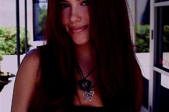 Emily, 28, a auburn dark-eyed slavic companion based in Drumnadrochit. Offering Travel Companion, Massage. Available for incall and outcall, overnight bookin...