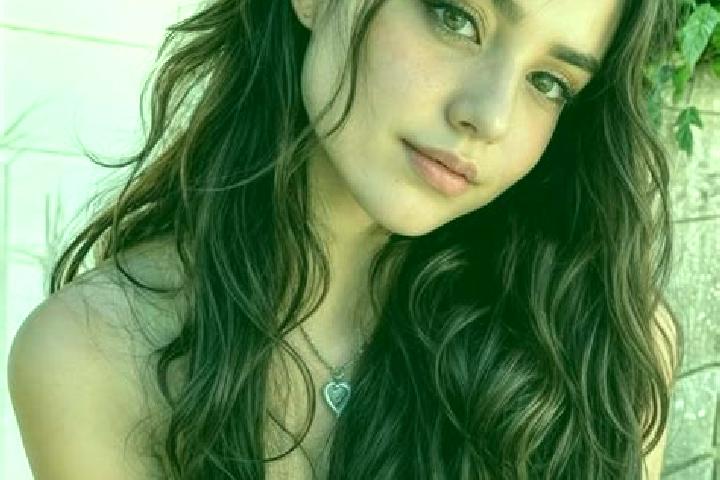 Emily, 28, a black hazel-eyed middle eastern companion based in Dhulikhel. Offering Travel Companion, Roleplay, BDSM, Striptease, Girlfriend Experience. Avai...
