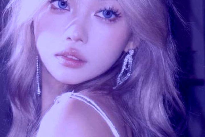 Emily, 28, a blonde grey-eyed asian companion based in Marina. Offering Roleplay, BDSM. Available for incall and outcall, overnight bookings available.