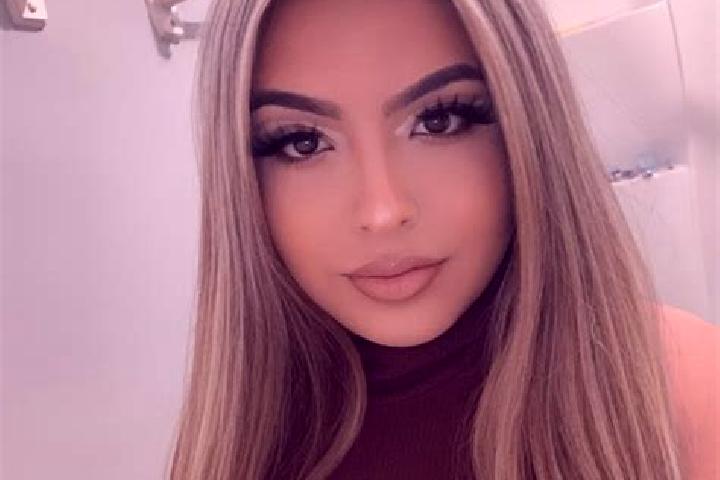 Emily, 28, a blonde grey-eyed latina companion based in Lokpasso. Offering 69, GFE, Party Girl, Couples. Available for incall and outcall, overnight bookings...