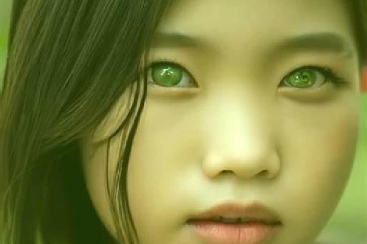 Emily, 28, a chestnut green-eyed asian companion based in Aguas de Chapeco. Offering BDSM, Dinner Date, Massage, Striptease. Available for incall and outcall...