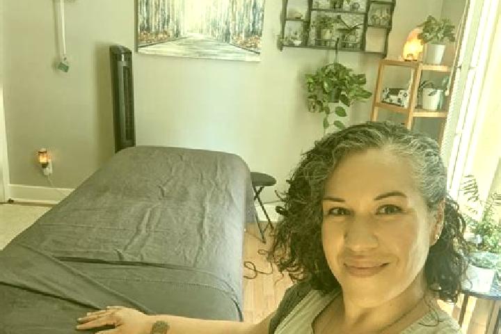 Emily, 28, a red grey-eyed ebony companion based in Barwald Dolny. Offering A-Level, Erotic Massage, Girlfriend Experience, CIM. Available for incall and out...