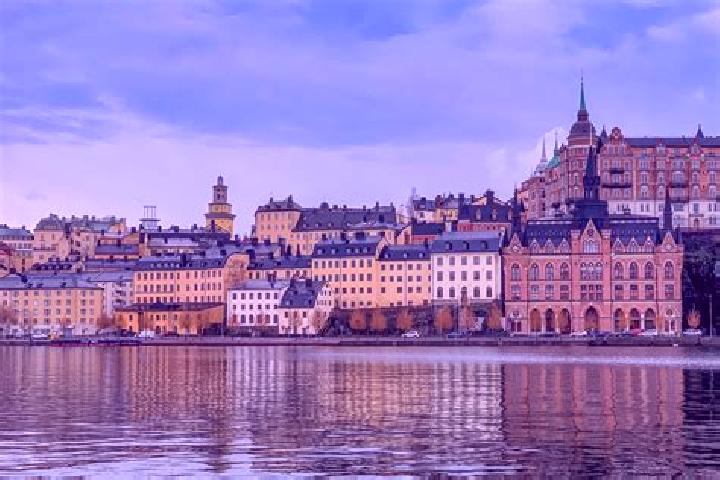 Emily, 28 — Escort in Arnoe, Sweden