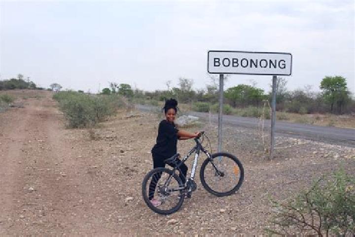 Emily, 28 — Escort in Bobonong, Botswana