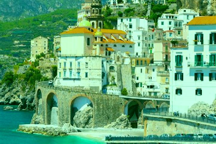 Emily, 28 — Escort in Codisotto, Italy
