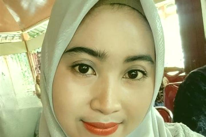 Emily, 28 — Escort in Godong, Indonesia