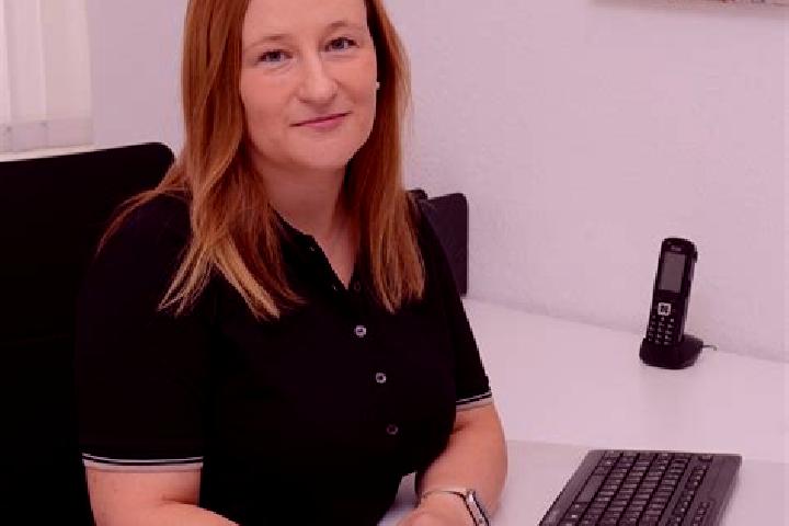 Emily, 28 — Escort in Messstetten, Germany