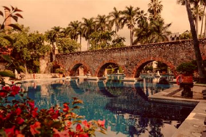 Emily, 28 — Escort in San Miguel Enyege, Mexico