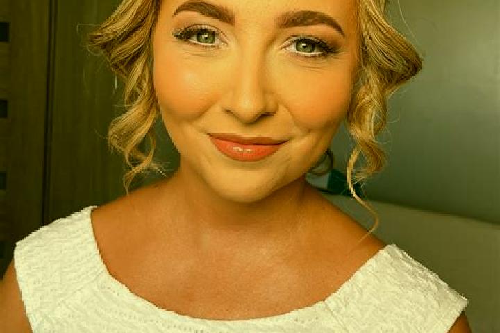 Emily, 28 — Escort in Zelkow, Poland