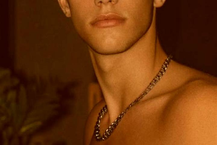 Emily, 29, a brunette grey-eyed european companion based in Bunisari. Offering Girlfriend Experience, Tantra, Dinner Date. Available for incall and outcall, ...