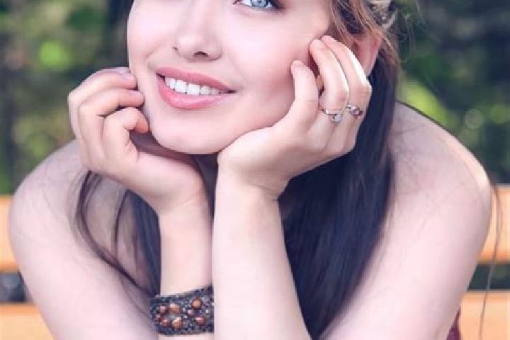 Emily, 29, a chestnut blue-eyed asian companion based in Pontbuiten. Offering Deep French Kissing, Girlfriend Experience, Domination, OWO. Available for inca...