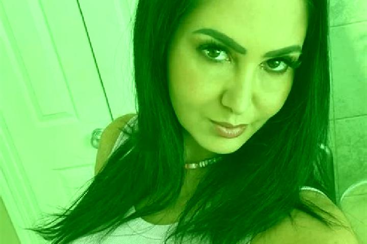 Emily, 29, a dark blonde amber-eyed middle eastern companion based in Long Phu. Offering Erotic Massage, Couples, Girlfriend Experience, A-Level. Available f...