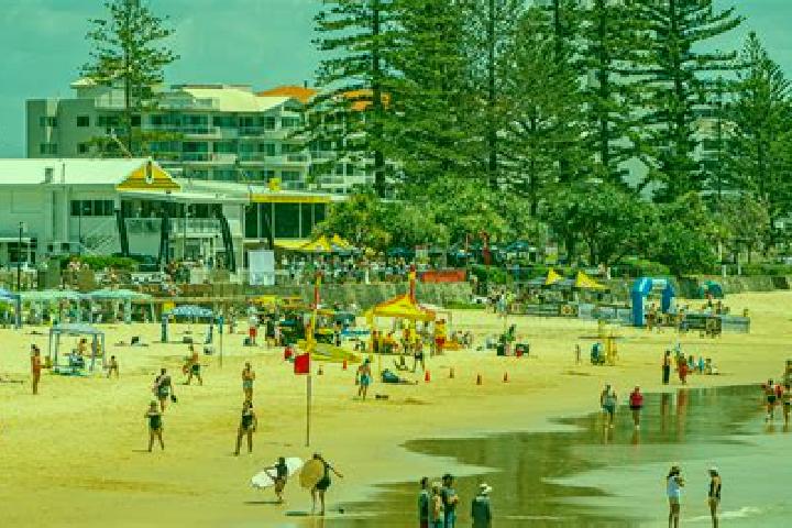 Emily, 29 — Escort in Dicky Beach, Australia